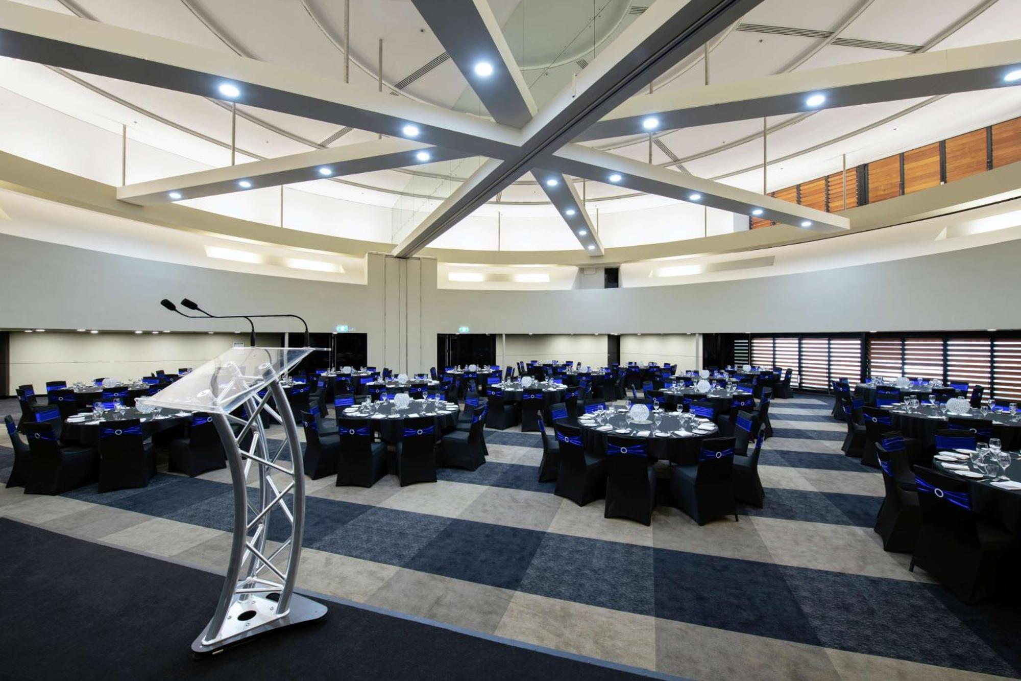 Hotel Doubletree By Hilton Esplanade Darwin Exterior foto